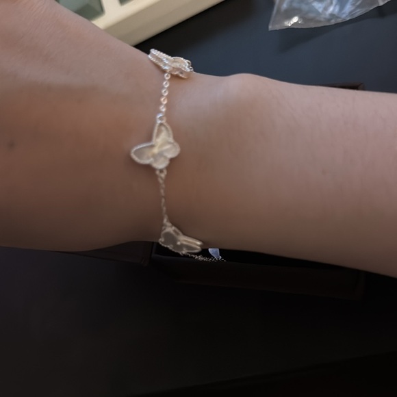 Butterfly Mother pearl bracelet with 925 sterling silver - Picture 1 of 5